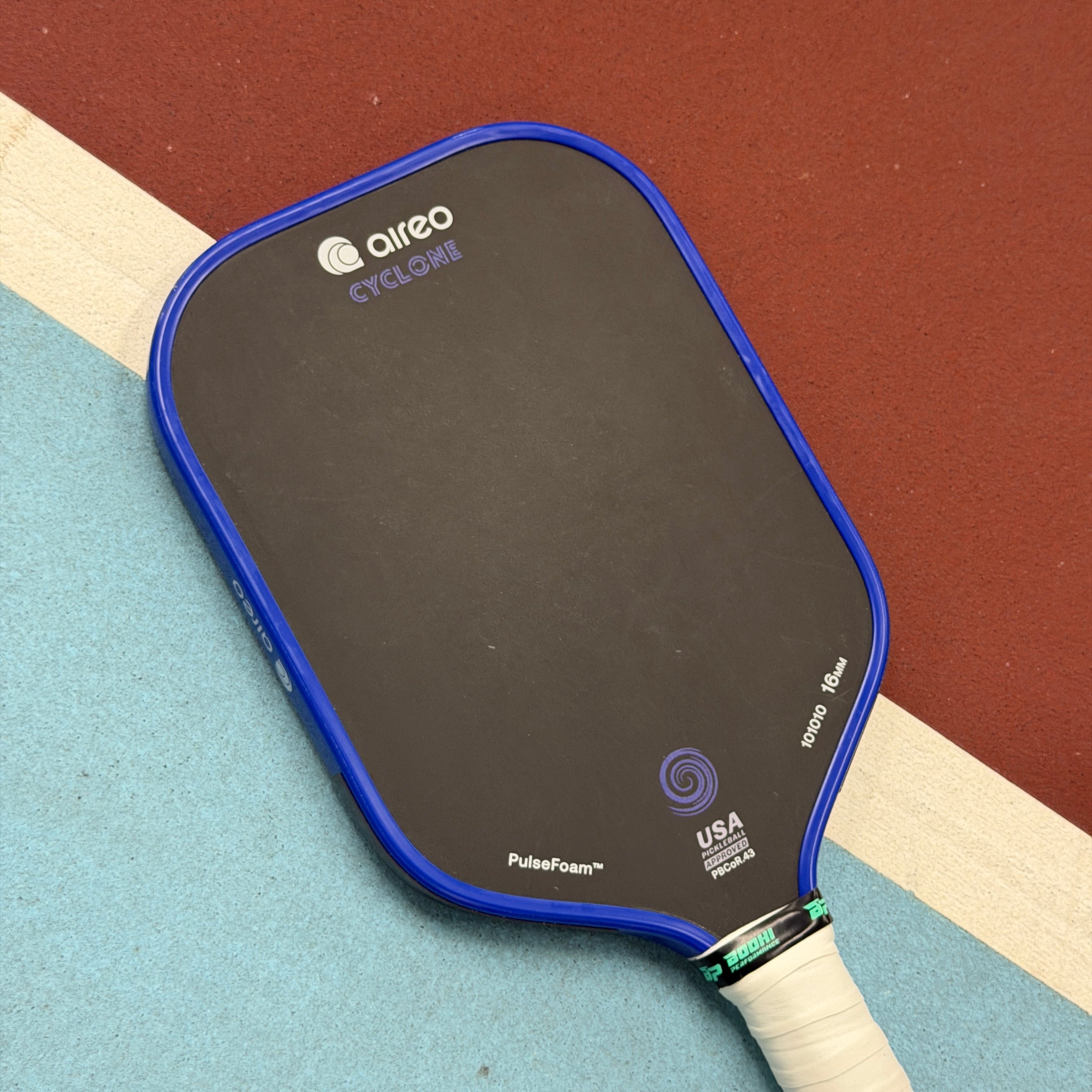 Aireo Cyclone Elongated Foam Core Pickleball Paddle Blue - Used