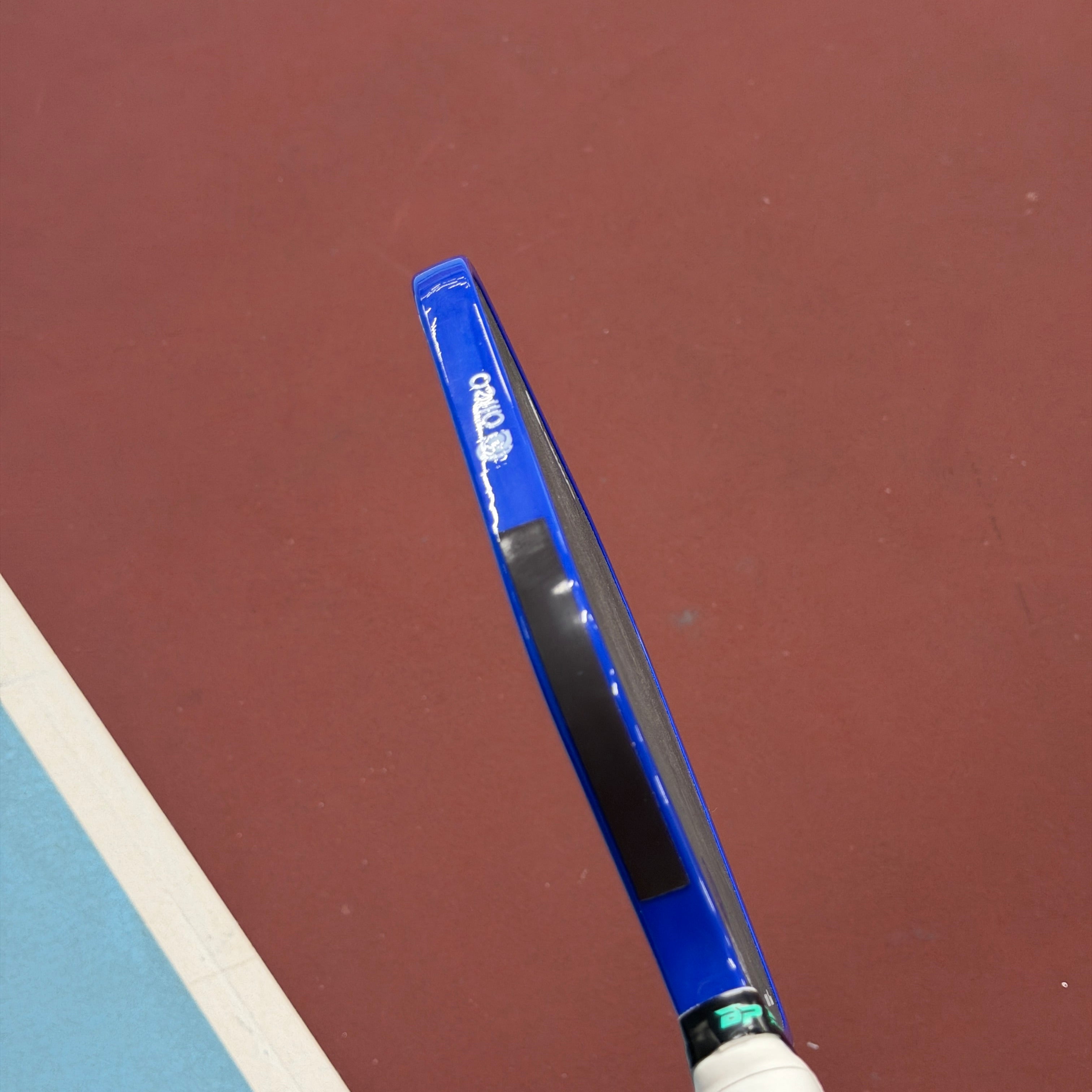 Aireo Cyclone Elongated Foam Core Pickleball Paddle Blue - Used