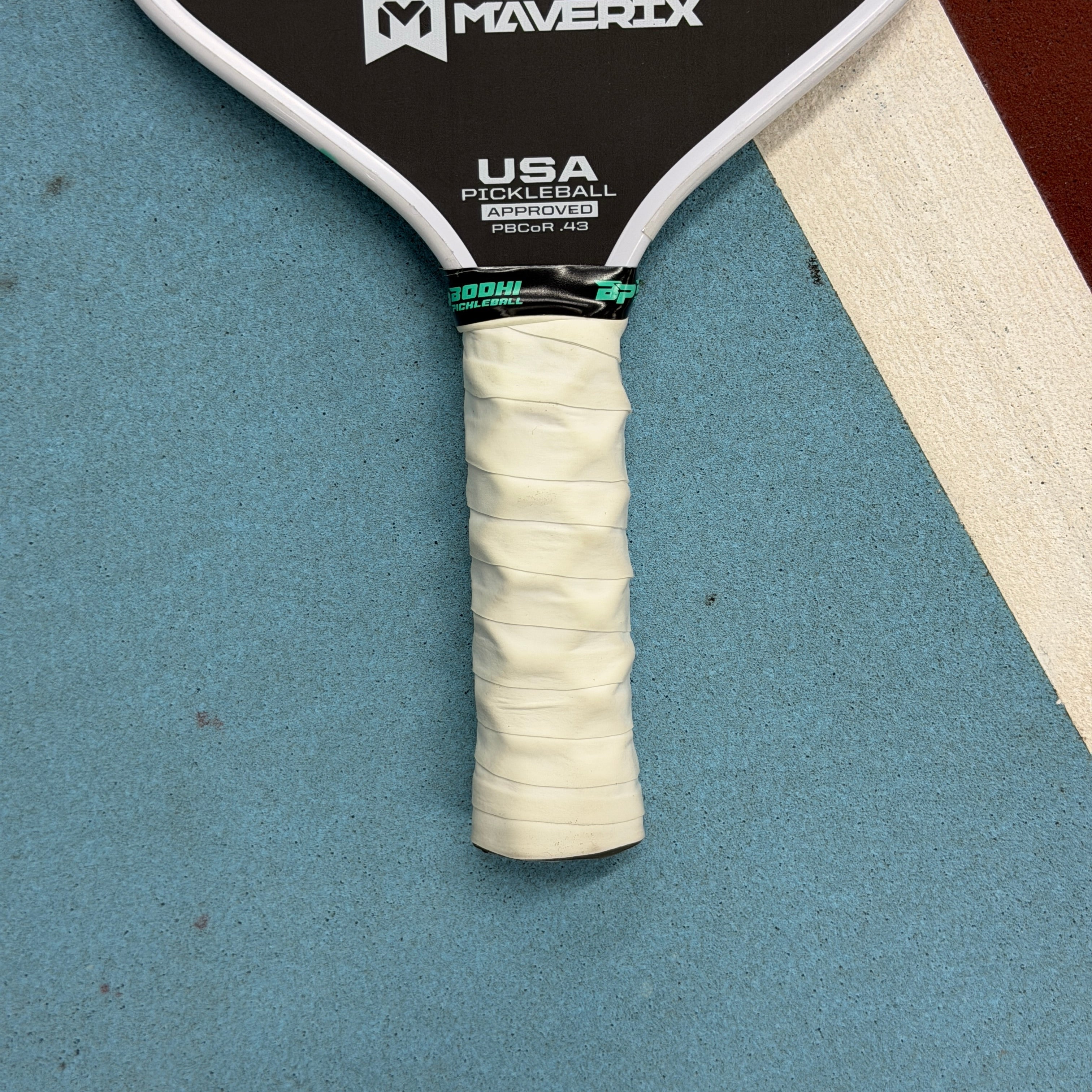 Maverix Havik 2 Foam Elongated Pickleball Paddle - USED