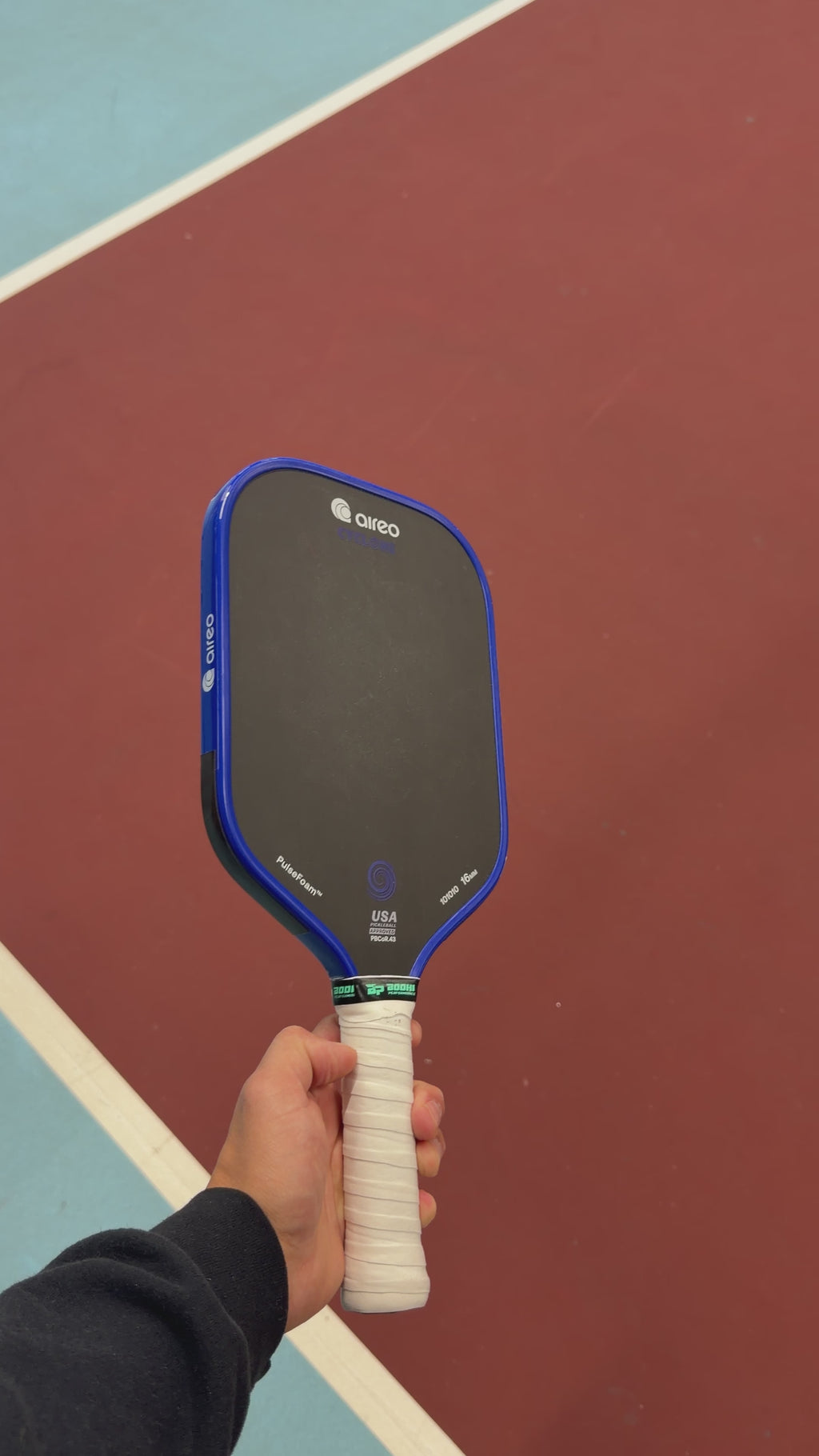 Aireo Cyclone Elongated Foam Core Pickleball Paddle Blue - Used